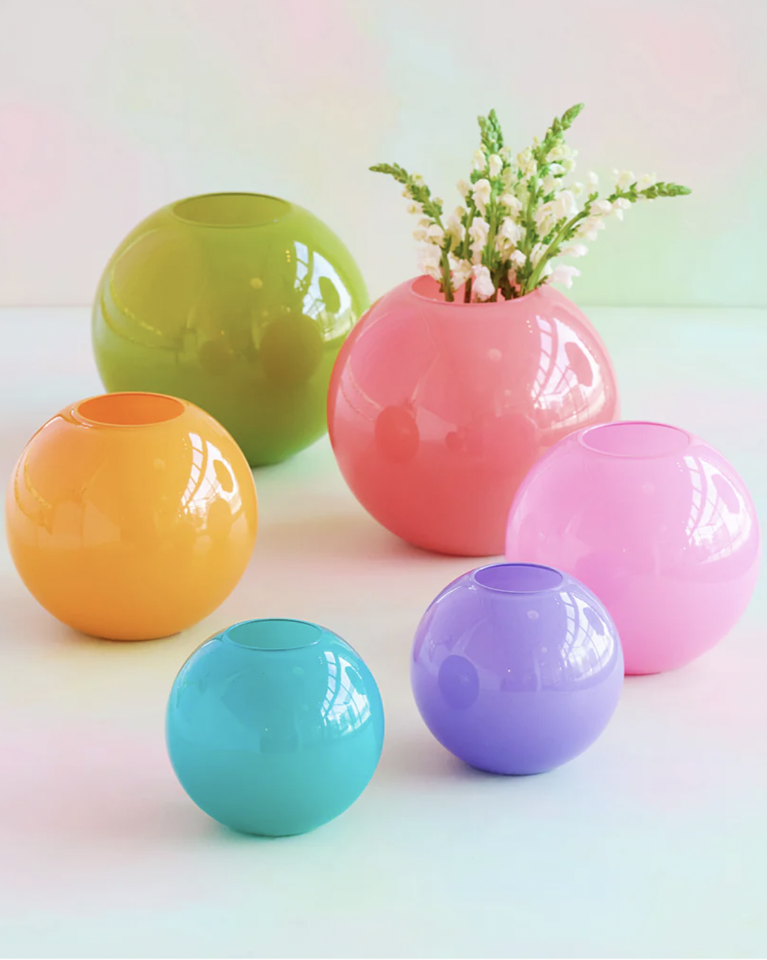 LG Sugar Plum Ball Vase