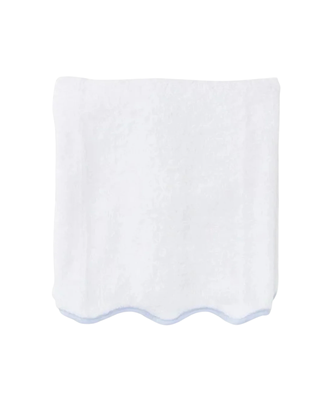Weezie Scallop Bath Towel