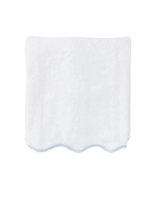 Weezie Scallop Bath Towel